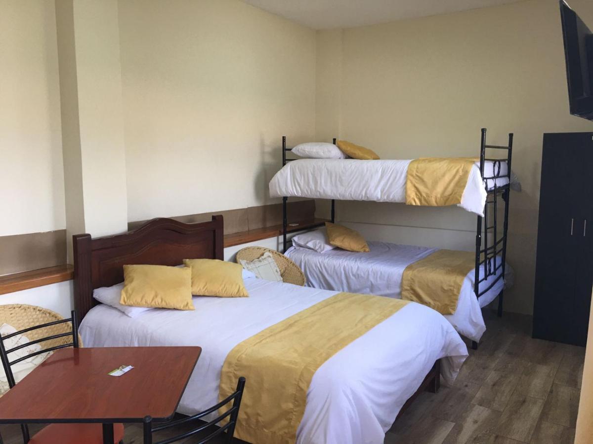Tababela Airport B&B Buitenkant foto